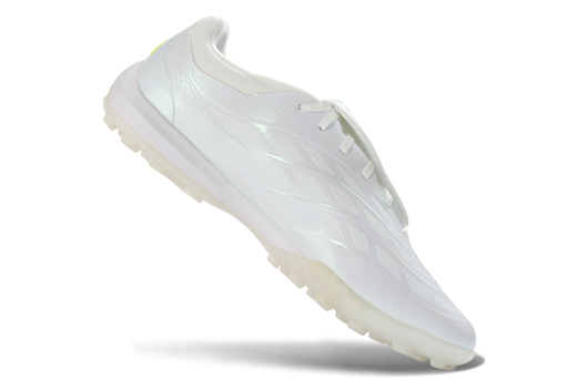 Predator Tongue 26 Elite TF